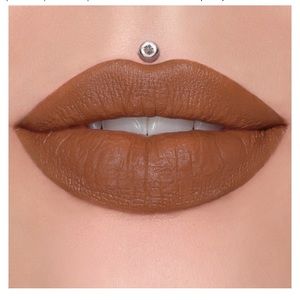 💥🔥 NEW ✨ JEFFREE STAR COSMETICS
Velvet Trap Lipstick (Chocolate Fondue)